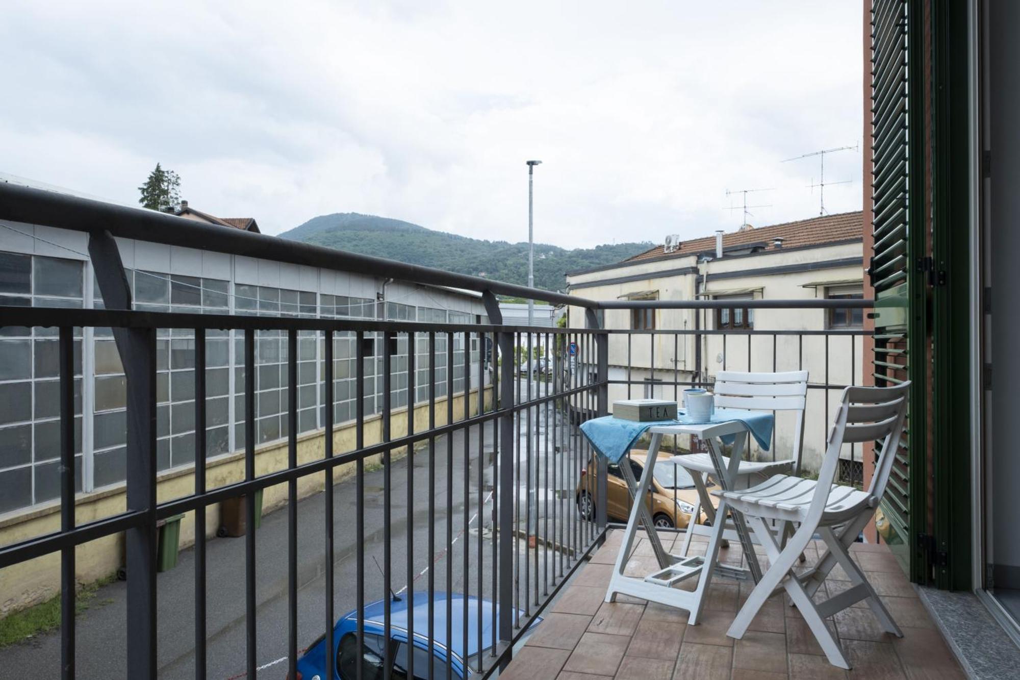 Appartamento Clalia Luino Exteriör bild